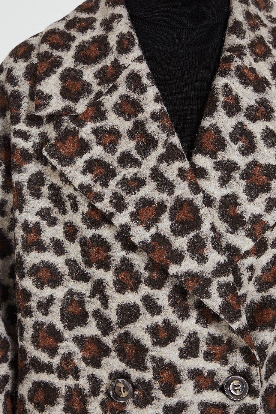 Пальто леопардовой расцветки